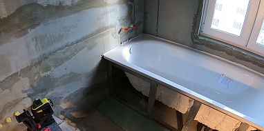 Установка стальной ванны